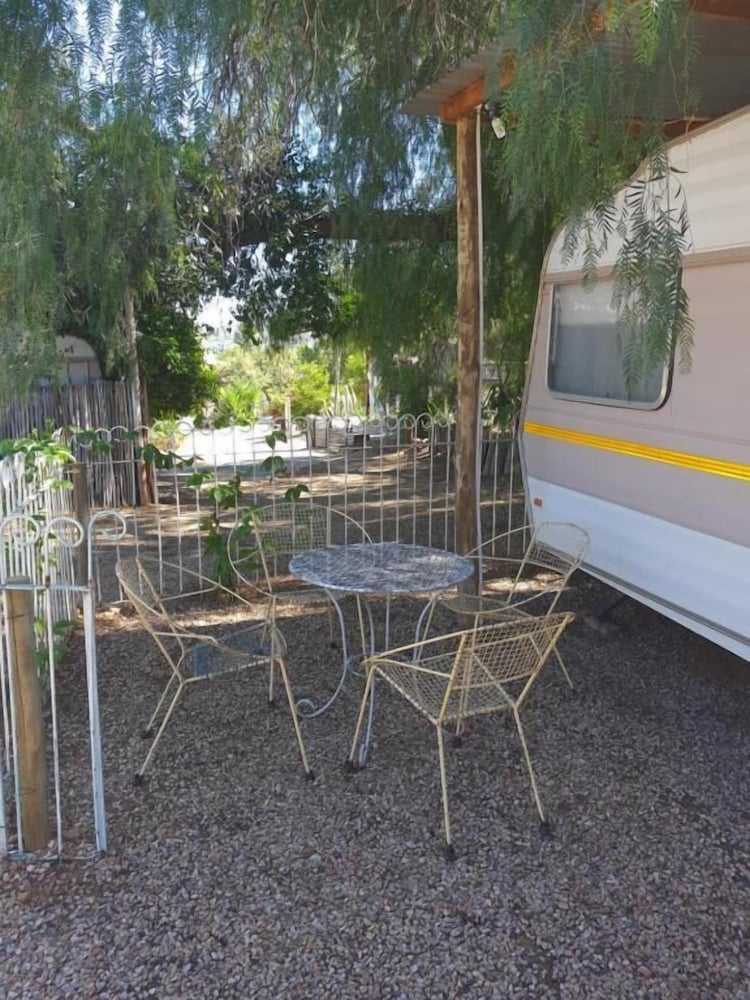 Oasis Shanti Backpackers 36/49