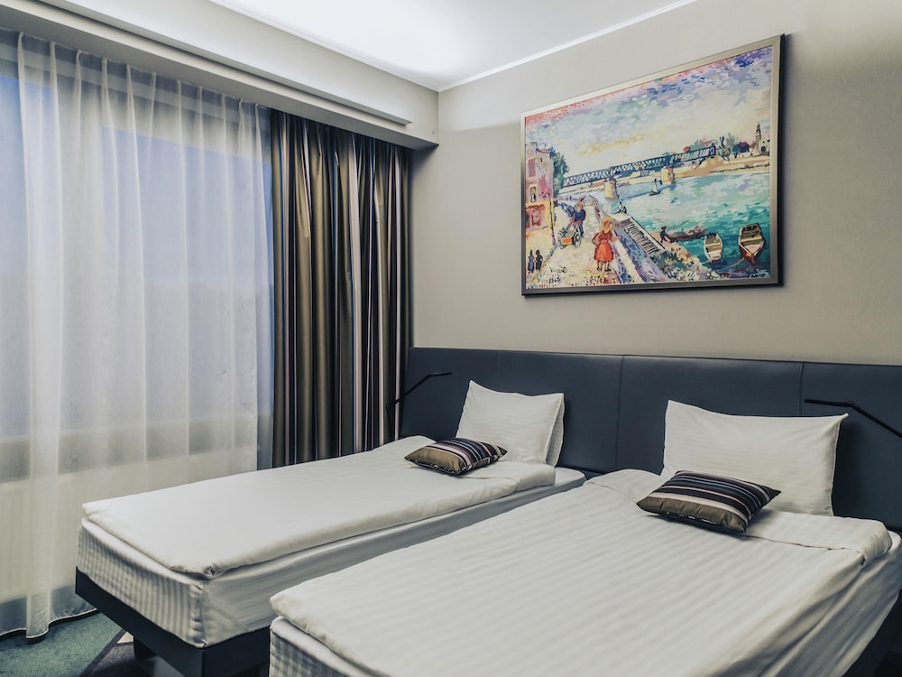 Mercure Kyiv Congress 12/48