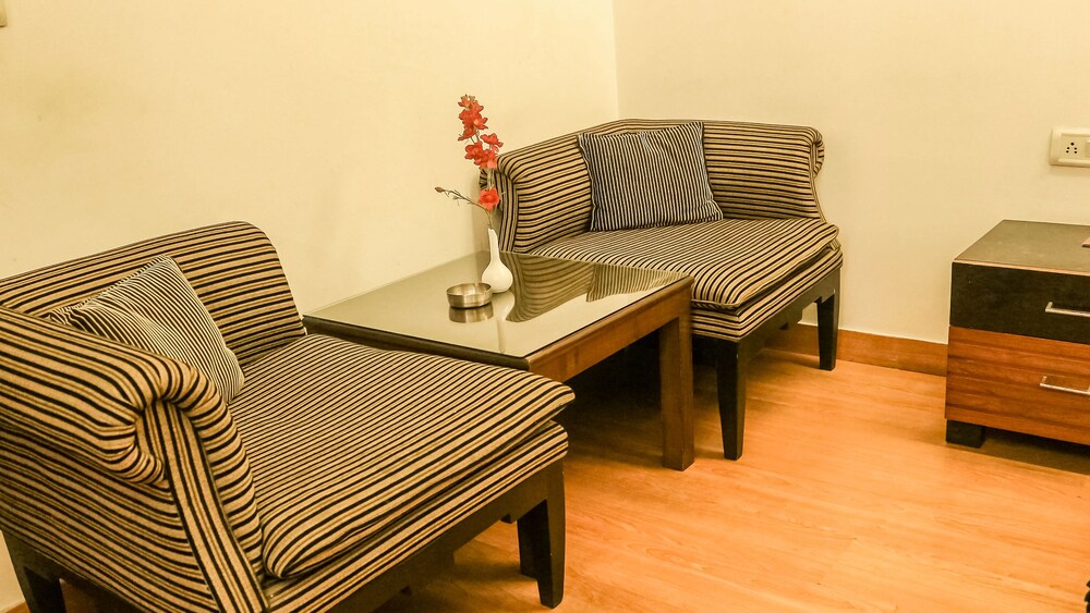 Hari S Court Hotel Delhi 33/45
