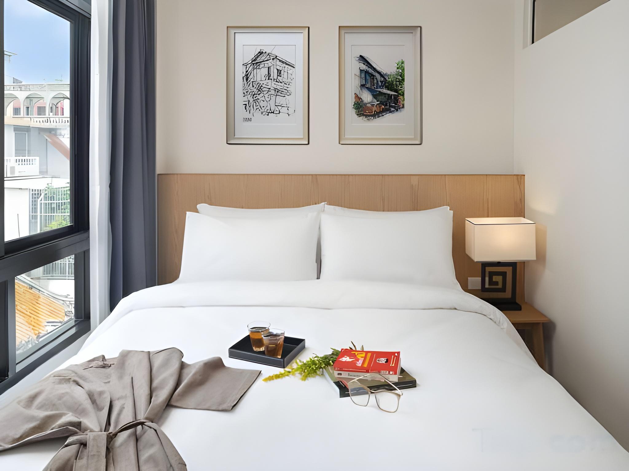 Room, Queen Bed