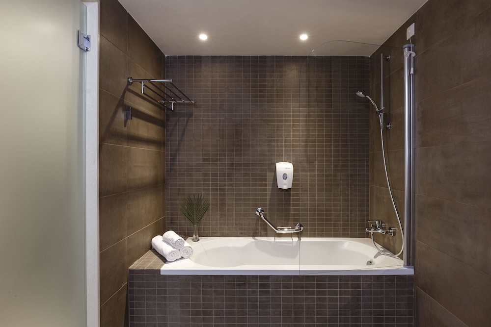 EXECUTIVE, FAMILY, SEA VIEW, POOL ACCESS