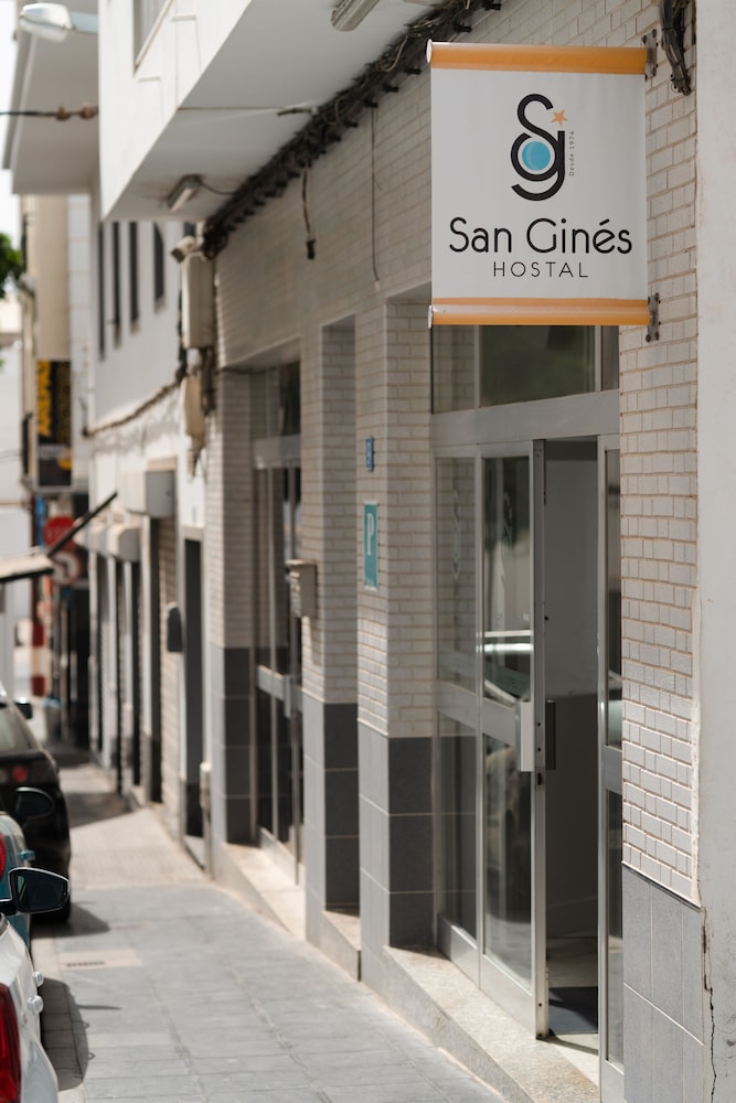 Hostal San Gines 2/46