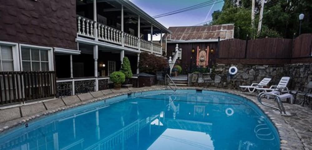 Gunn House Hotel 35/62