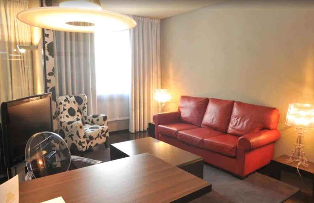 Maroa Hotel Ex Hotel America Vigo 30/48