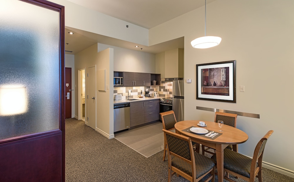 Le Square Phillips Hotel And Suites 22/45