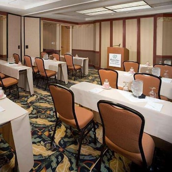 DoubleTree Suites by Hilton Raleigh - Durham 63/82