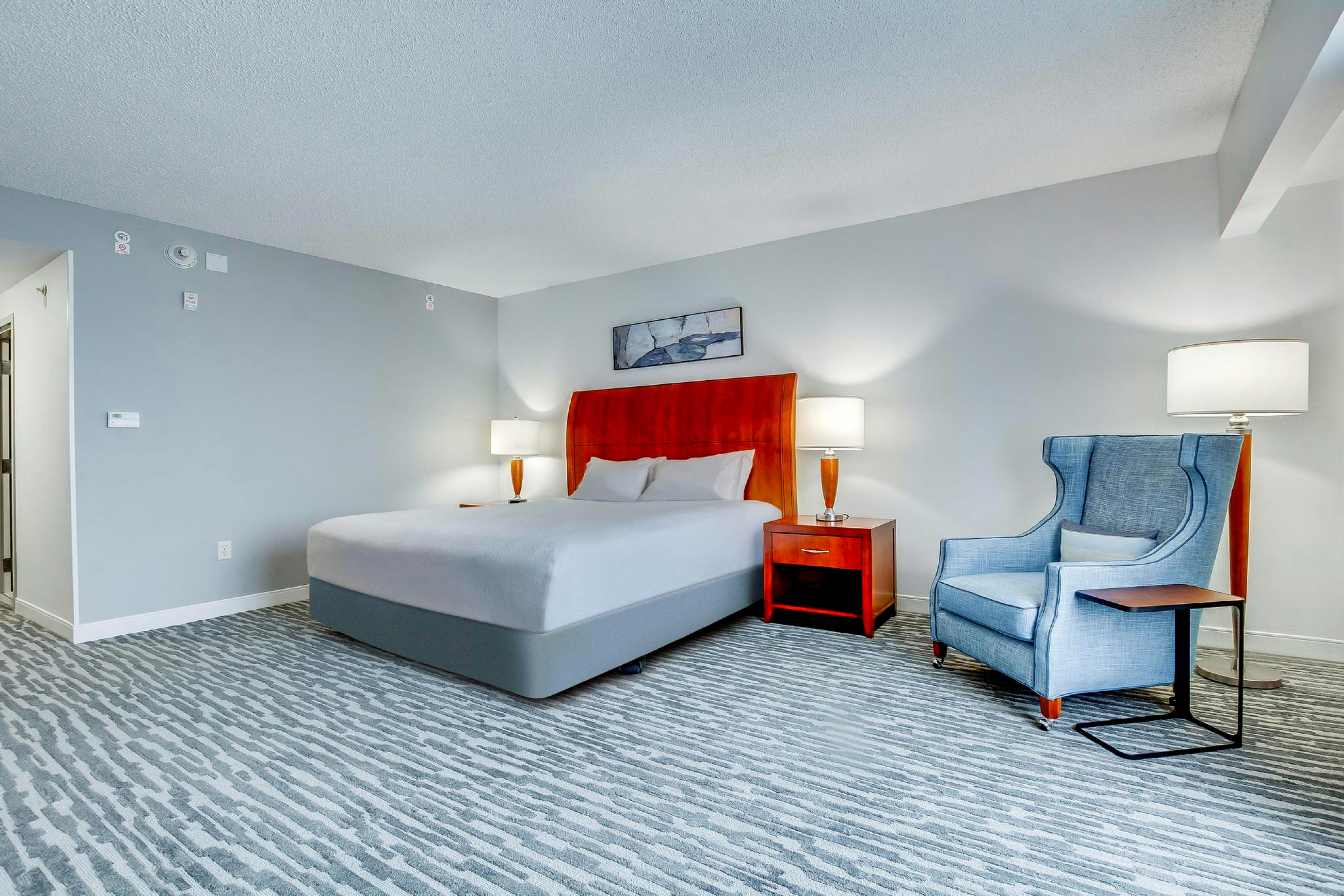 ROOM, KING BED, ACCESSIBLE