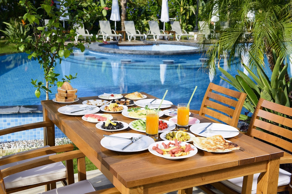 Cirali Hera Hotel 70/86