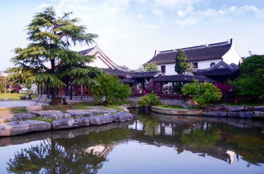 Tongli Lakeview Hotel 70/76