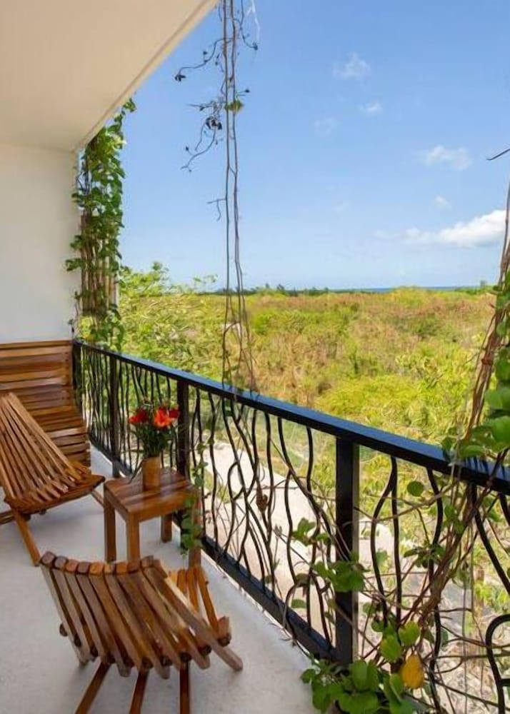 Ocean Zen Suites 7/50
