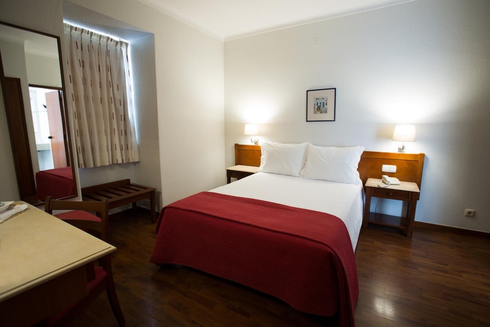 Solaris Hotel 11/43