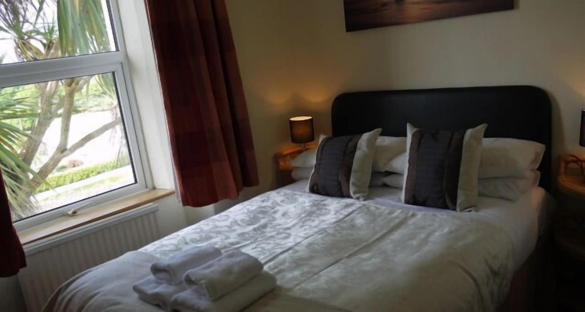 Compact, Standard, Double Bed, Small