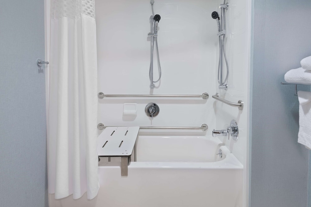 HAMPTON INN BEDFORD BURLINGTON in BILLERICA - MA