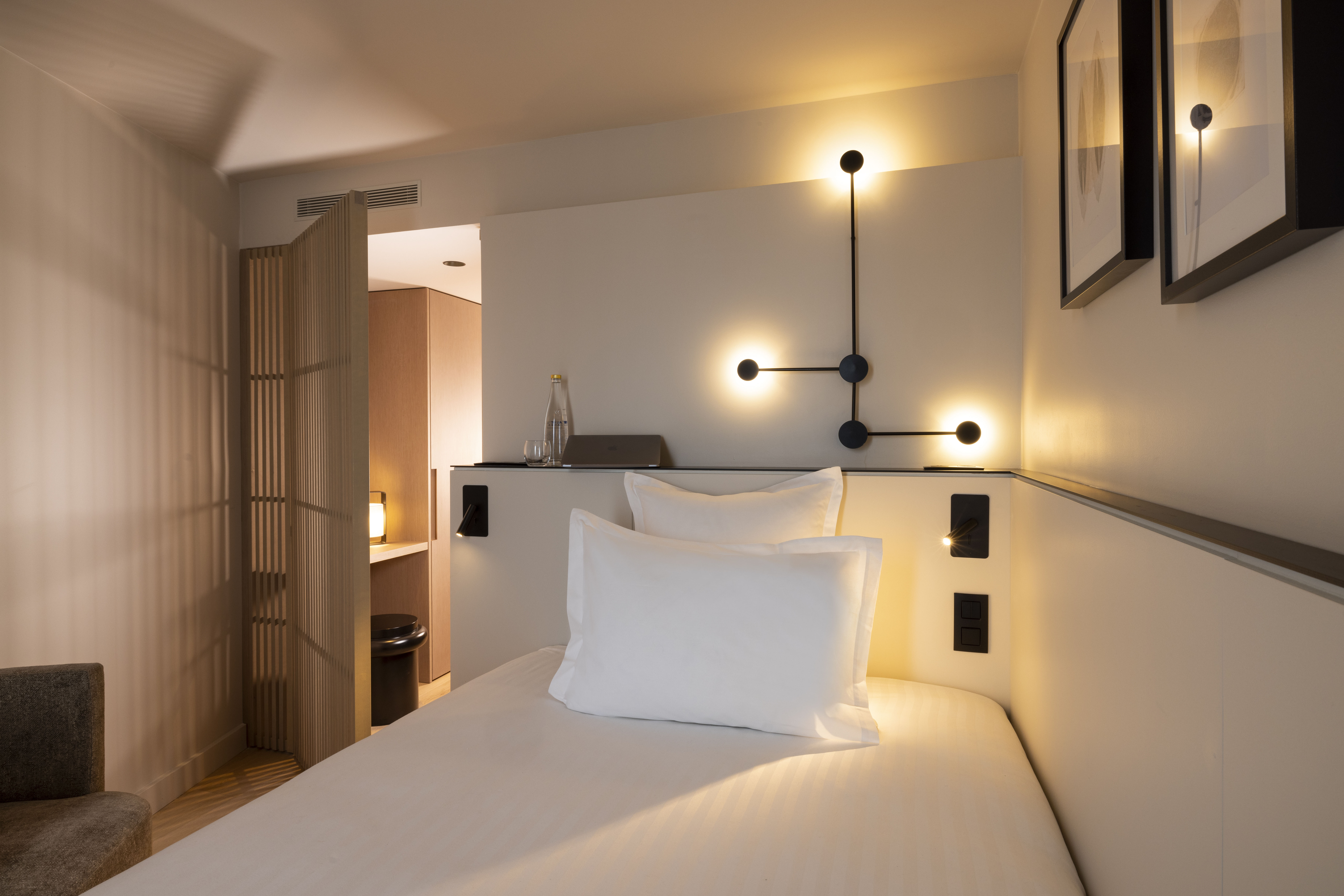 Room, Single