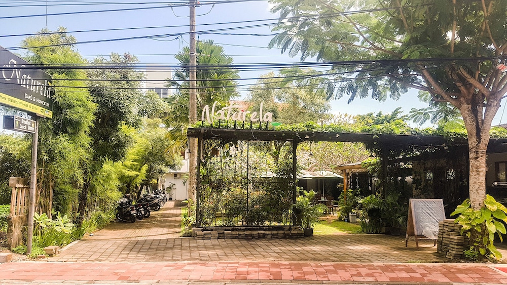 Naturela Uluwatu 56/67