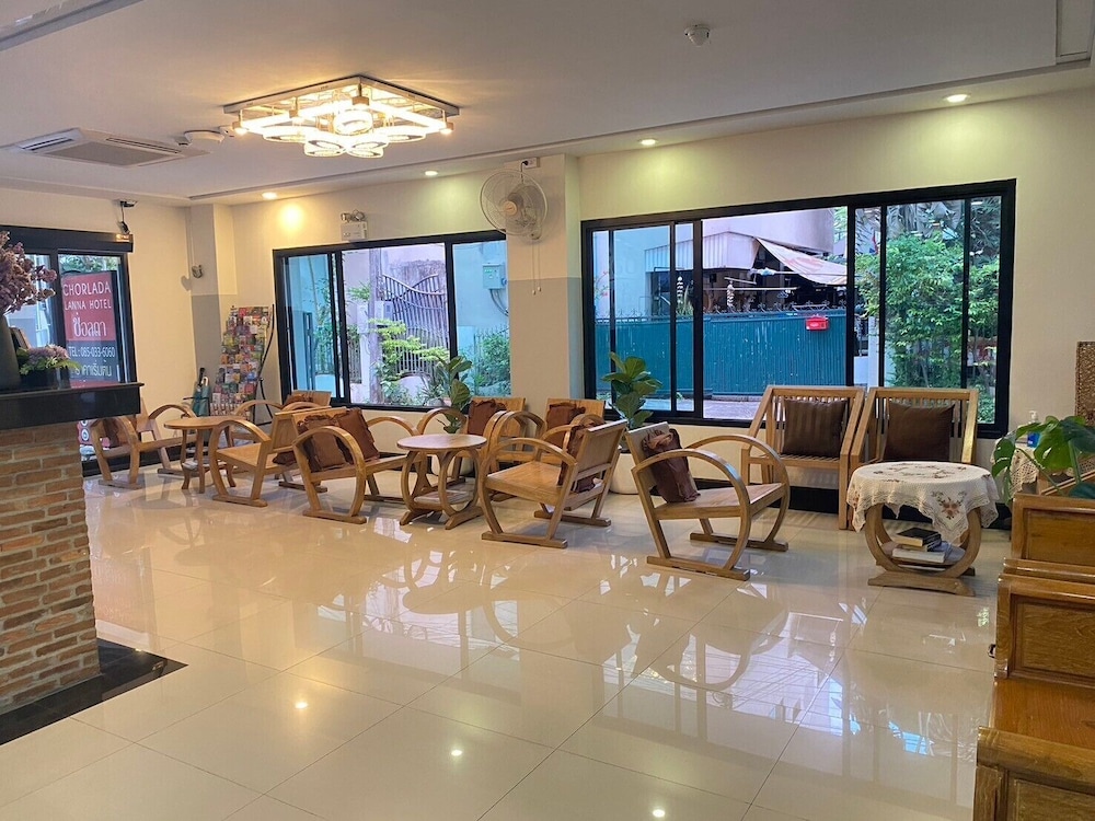 Chorlada Lanna Hotel 36/48