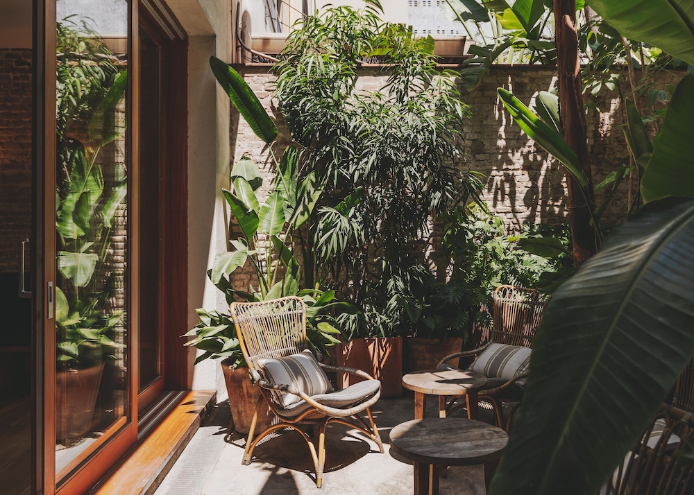Hotel Regina Barcelona 48/50