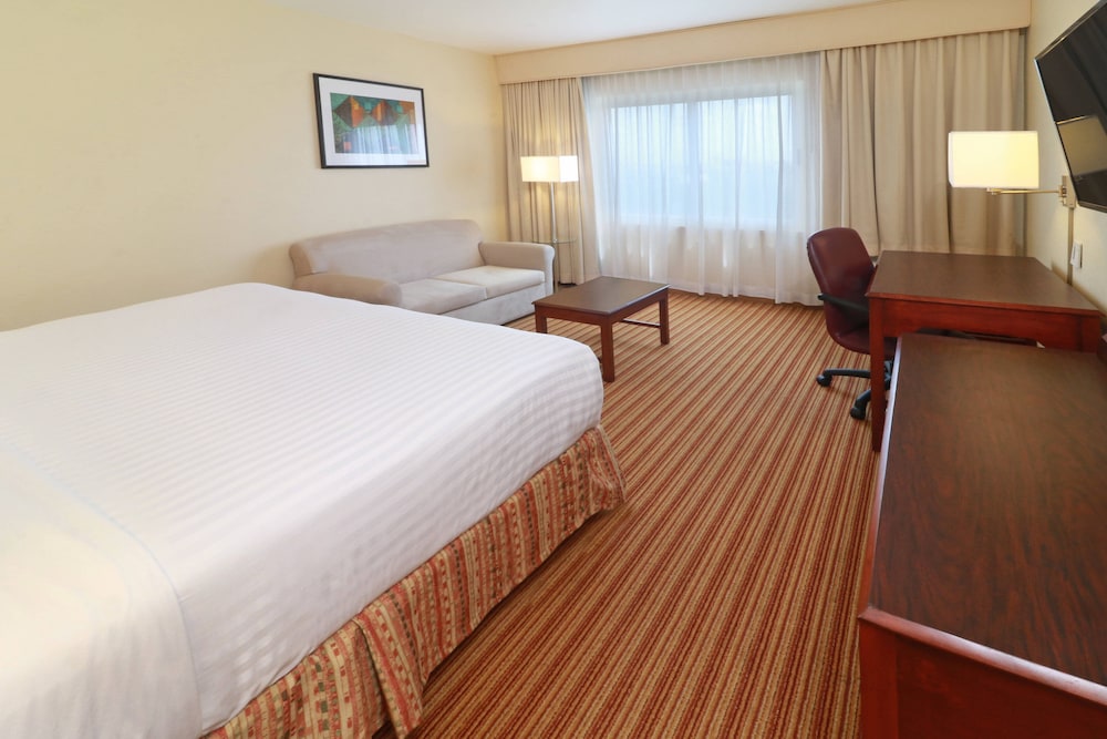 Courtyard By Marriott Monterrey Airport 8/50