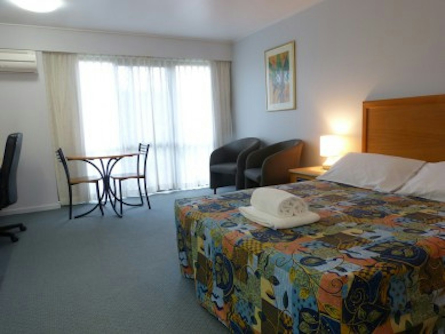 Reef Resort Motel 7/36