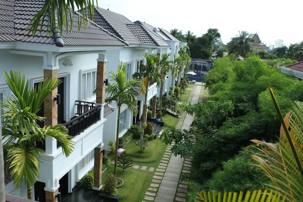 Vimean Sovannaphoum Resort 67/72