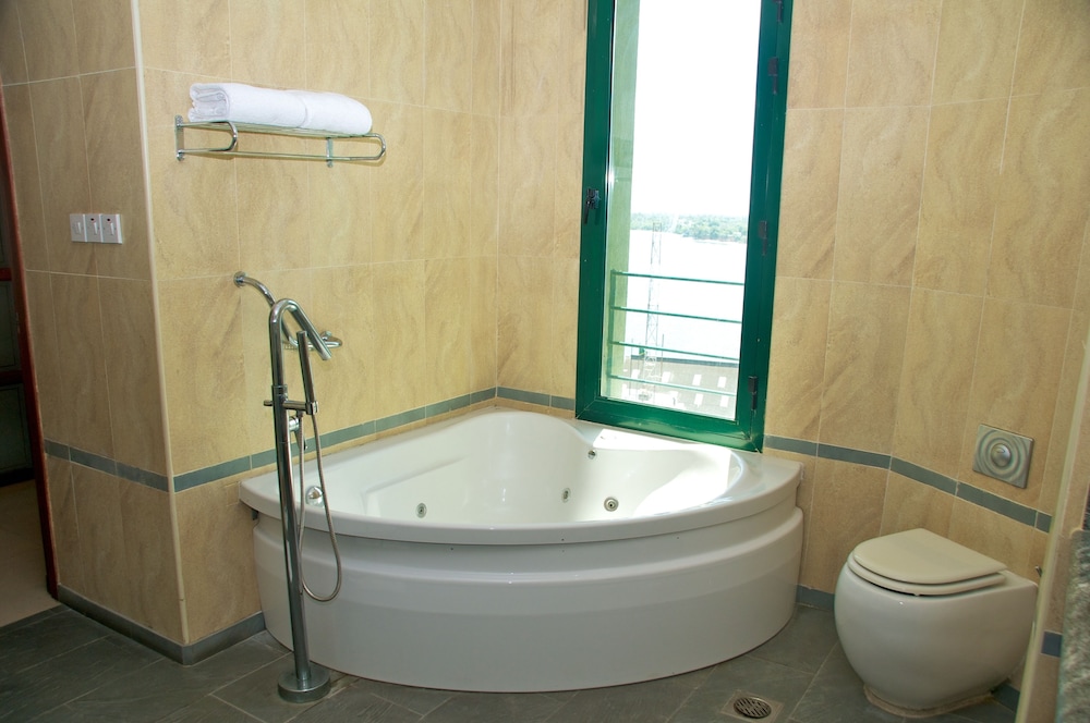 Harbour View Suites 29/60