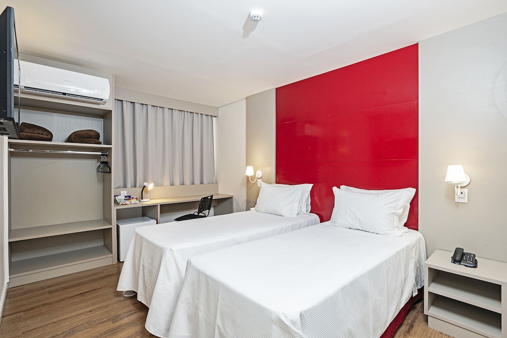 Slim Hotel Guarapuava 26/50