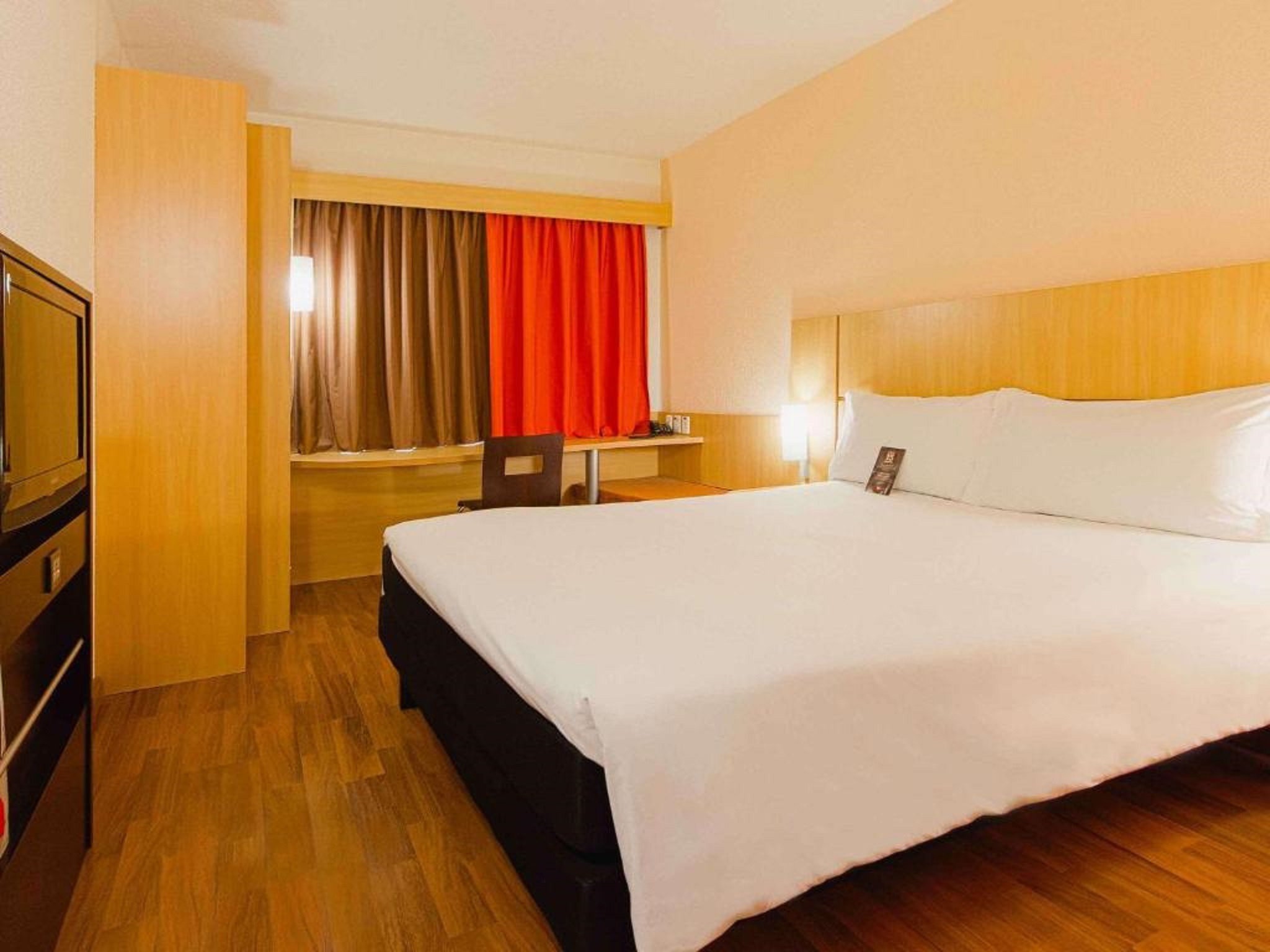 APARTMENT, DOUBLE BED