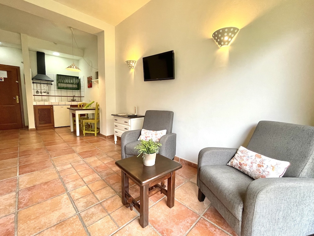 APARTAMENTOS LOS TELARES 20/50