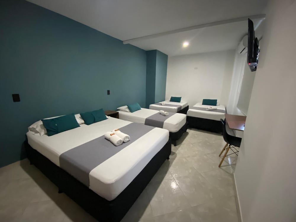 Superior, 1 Double and 3 Single Beds