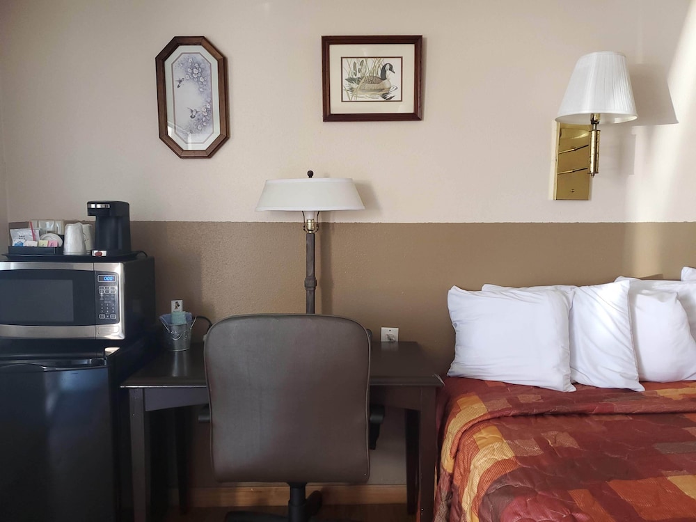 Rodeway Inn Buffalo, WY 18/38