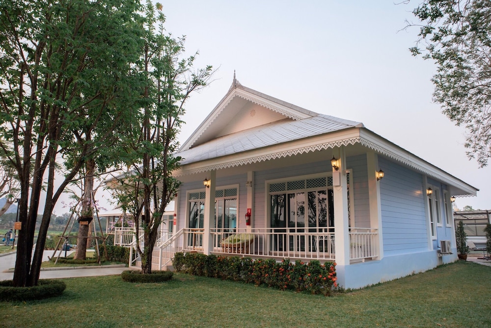 Tubtim Siam River Kwai Resort 5/50