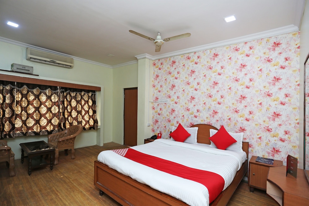 Oyo 26808 Shree Ram Residency 21/32