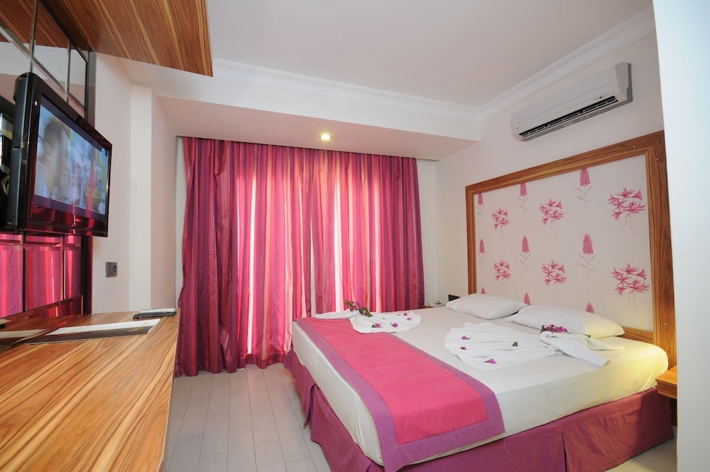 Cle Beach Boutique Hotel 8/50