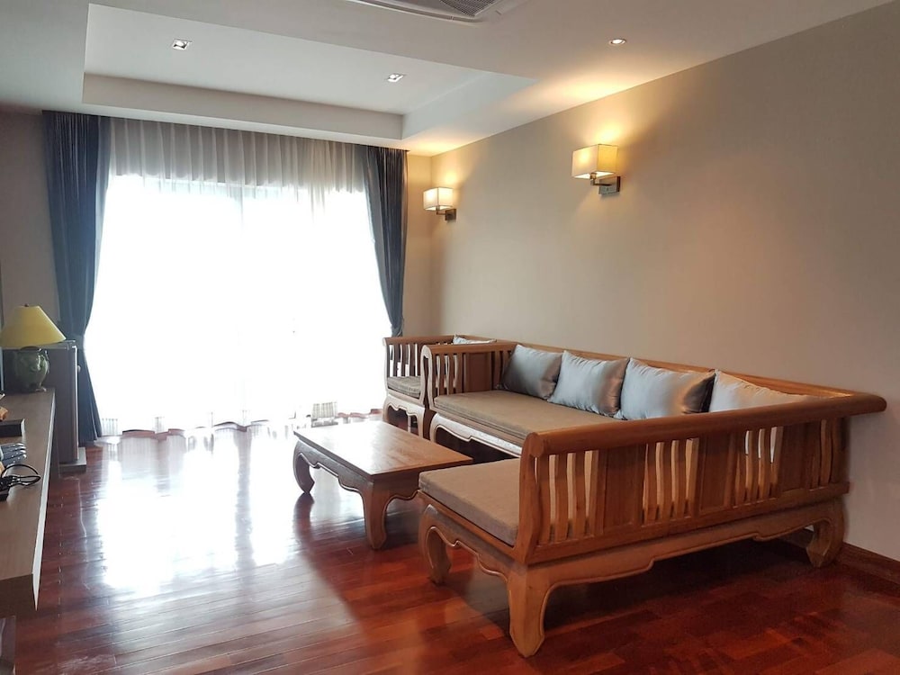 Buraphat Resort 34/50