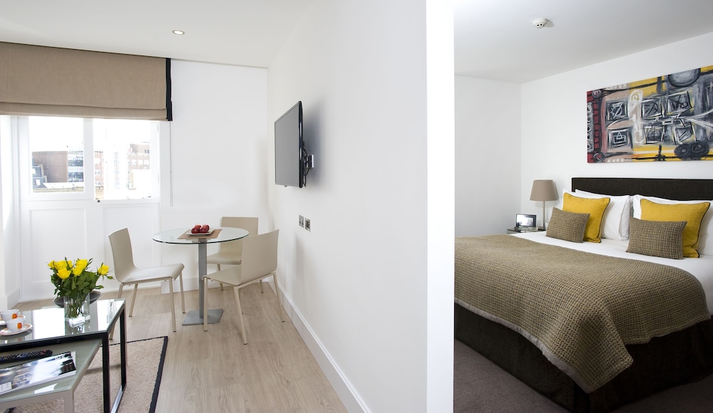 The Rosebery 11/41