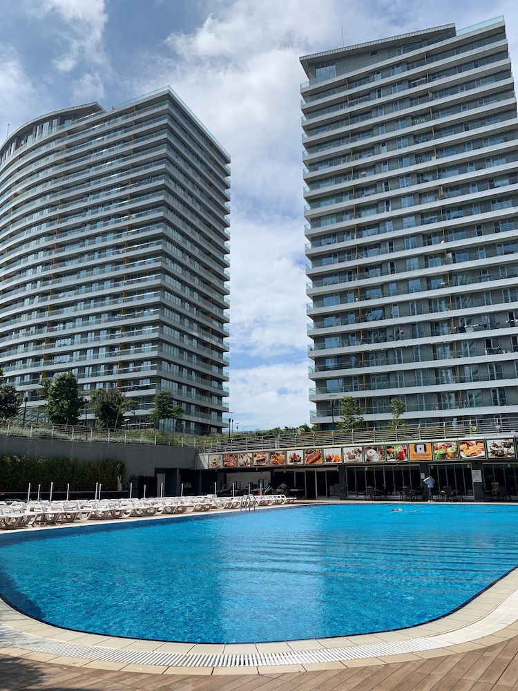 The Superior Living Batisehir 48/55