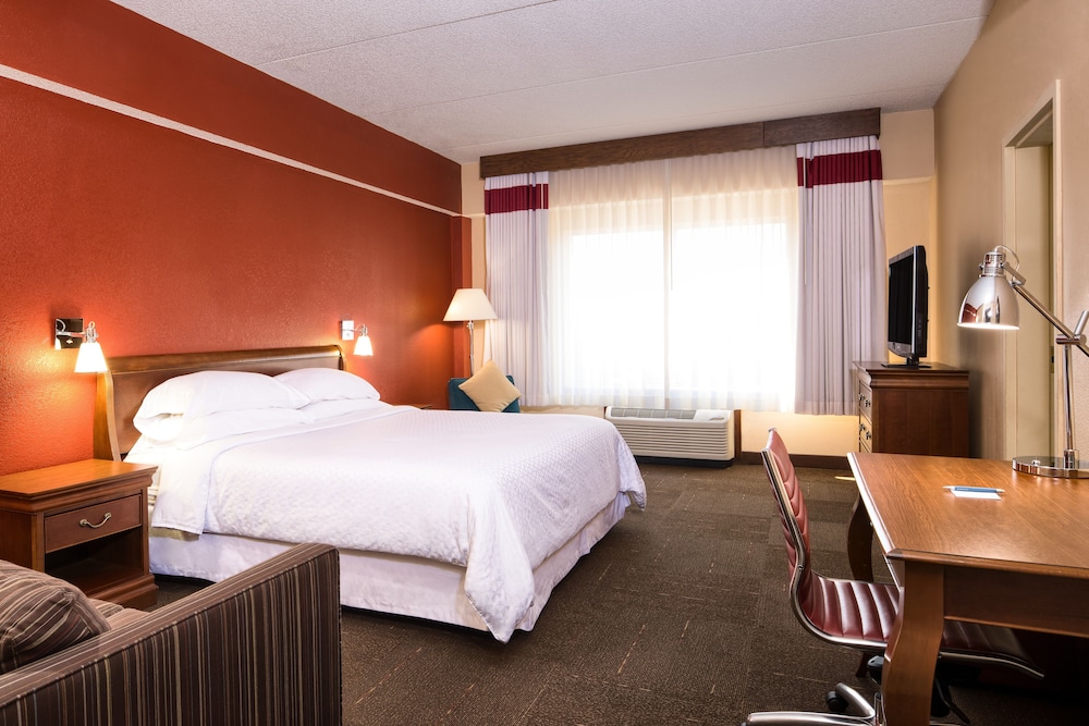 Four Points By Sheraton Louisville Airport 10/27