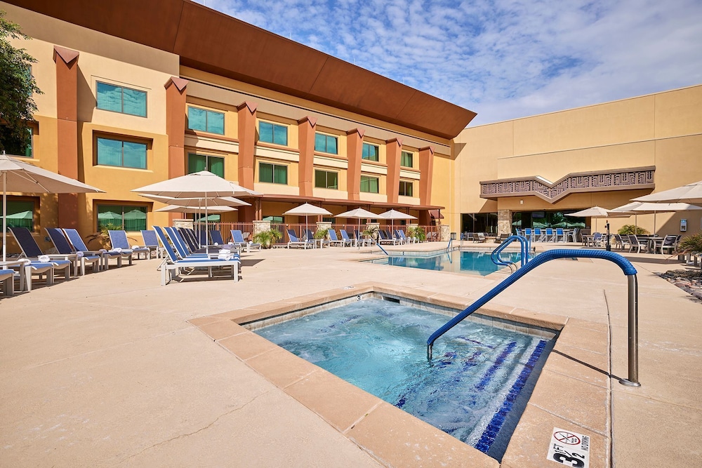 swimming pool spa