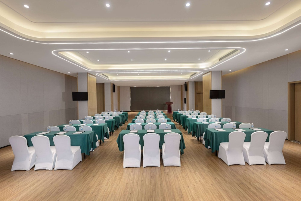 Ramada by Wyndham Changsha Financial Center 23/25