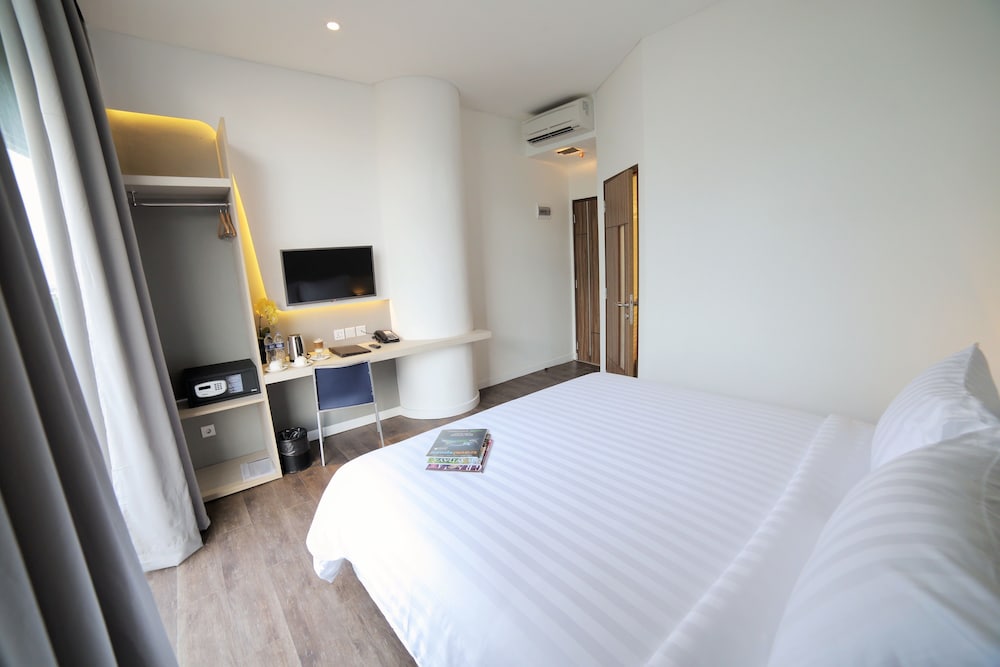 Ozone Hotel Pantai Indah Kapuk 7/25