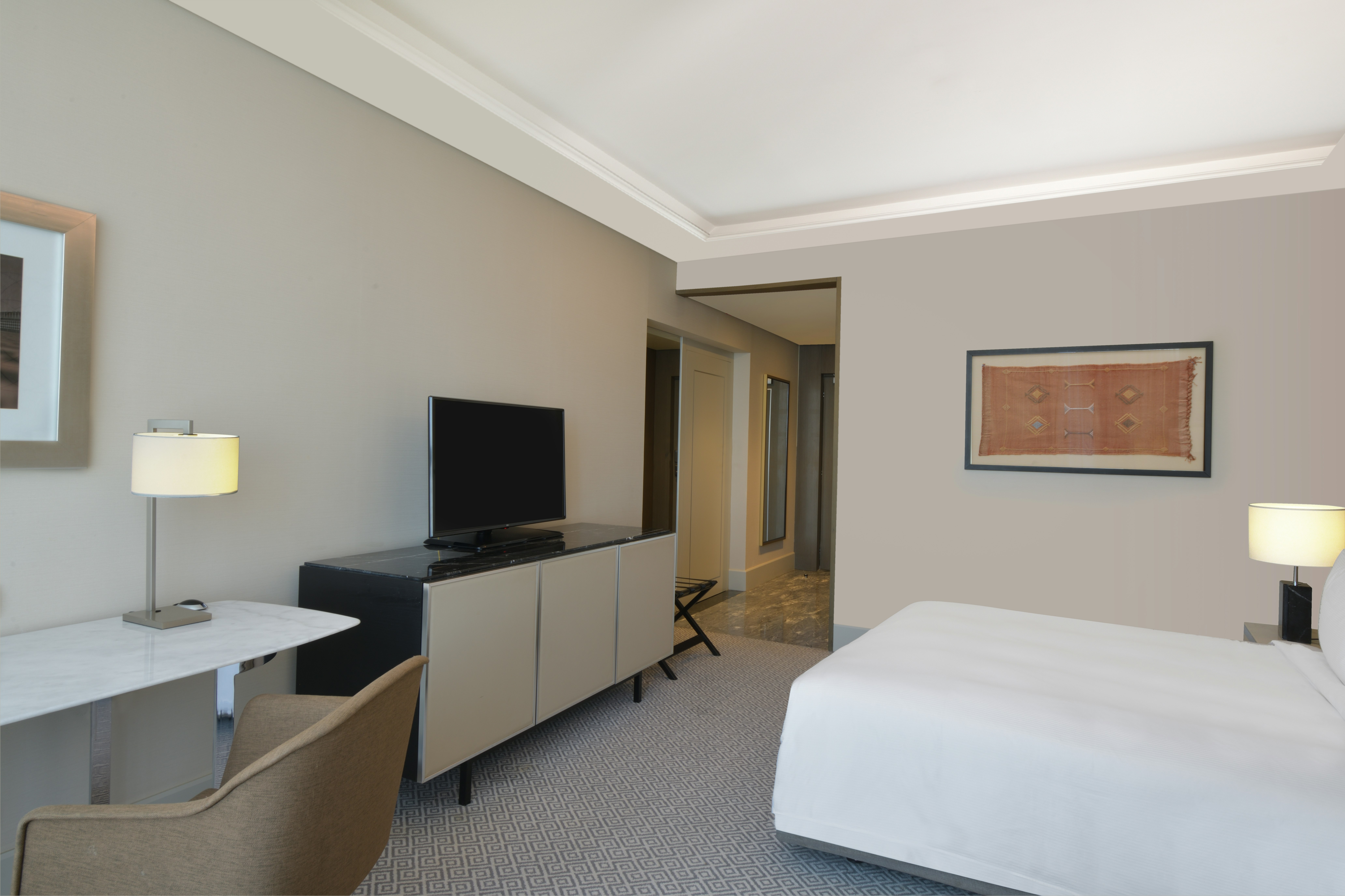 GUEST ROOM, KING BED, ACCESSIBLE