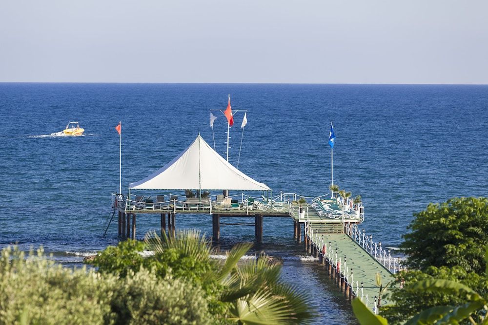 Hotel Turan Prince 40/50