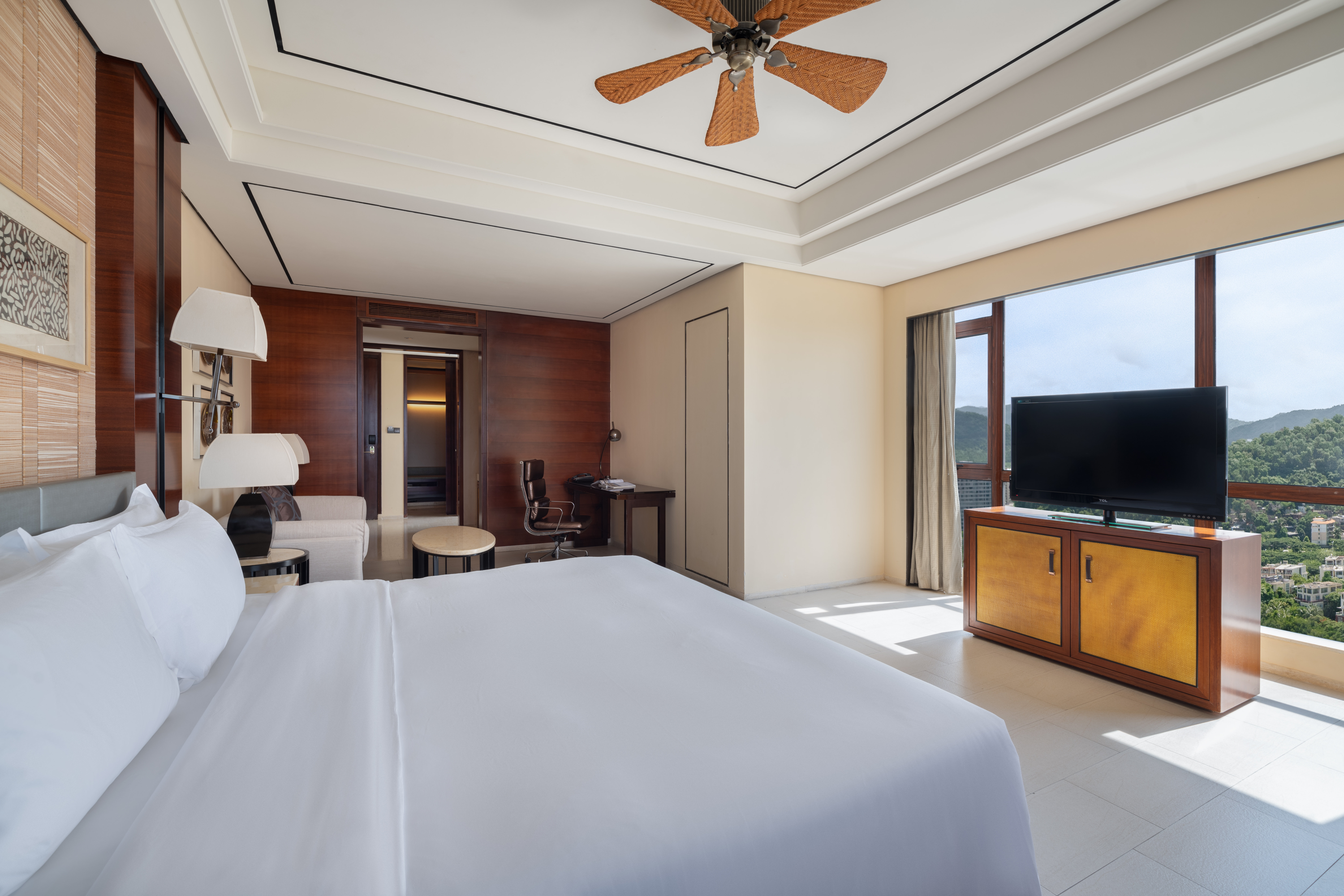 Crowne Plaza Sanya City Center 12/50