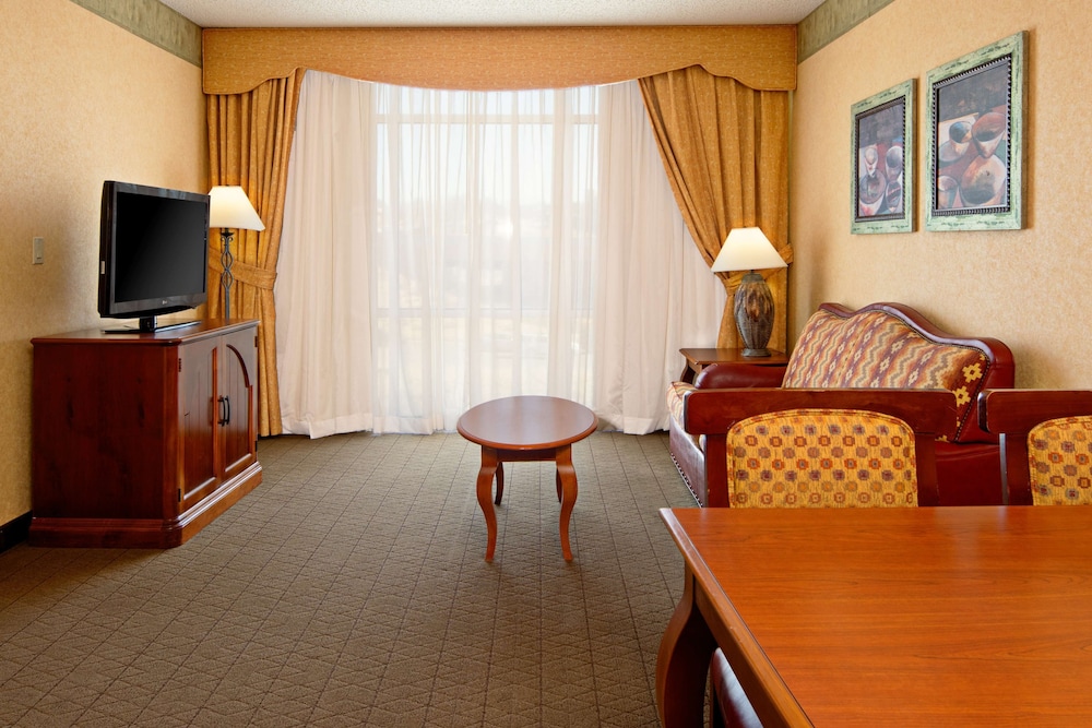 Embassy Suites by Hilton Albuquerque 37/63