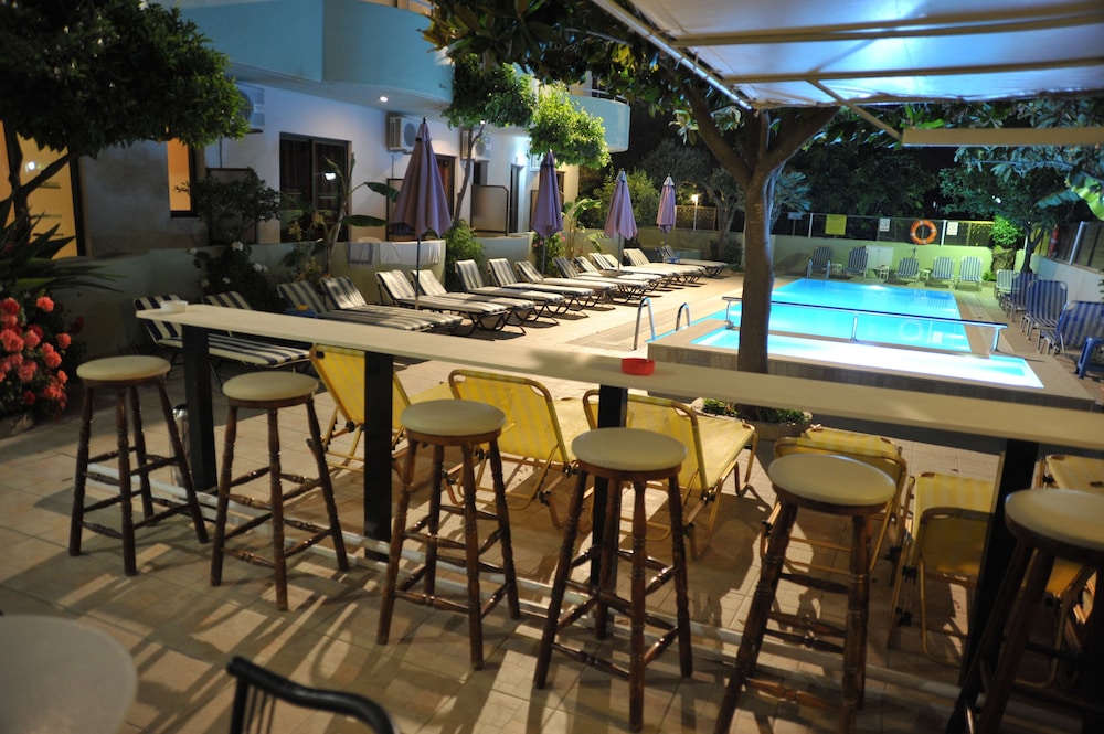 Anseli Hotel Apartments and Studios 14/33