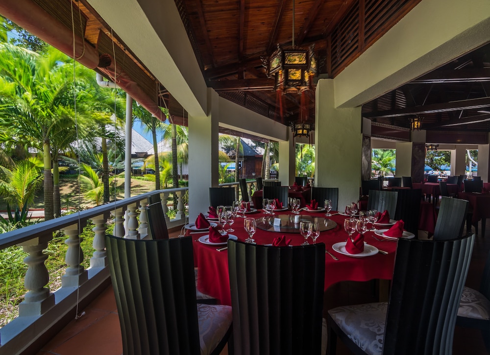 Berjaya Beau Vallon Bay Resort & Casino 37/64