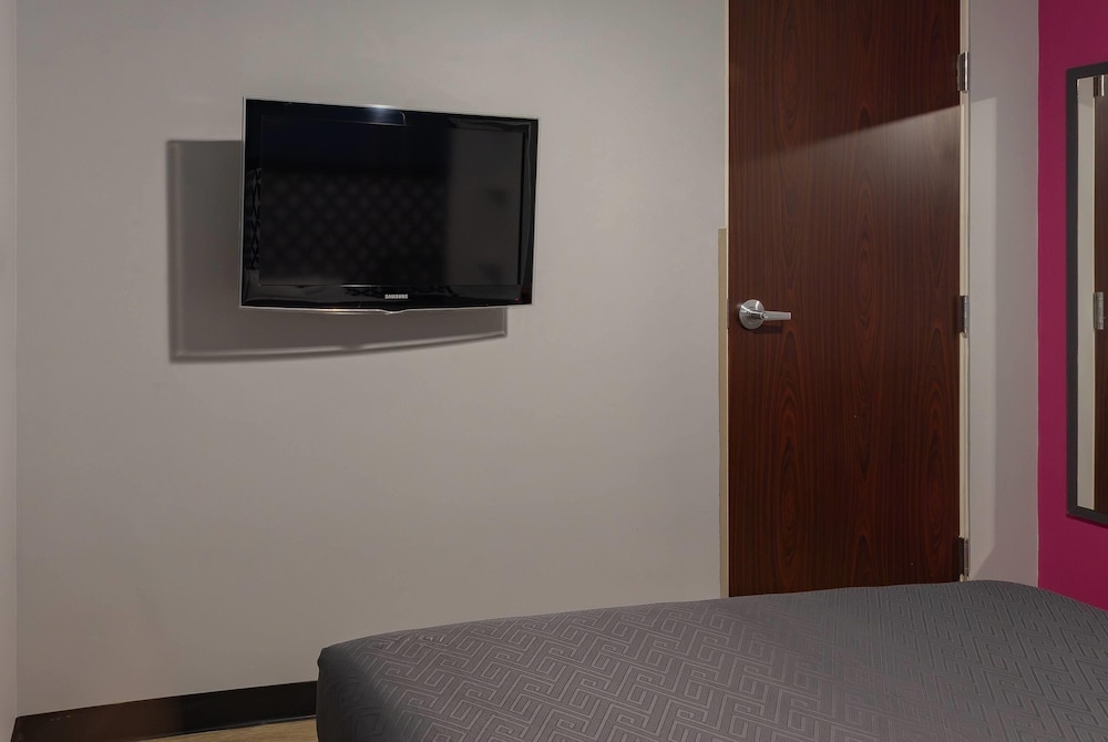 Hotel MX forum buenavista CDMX, Trademark by Wyndham 40/50