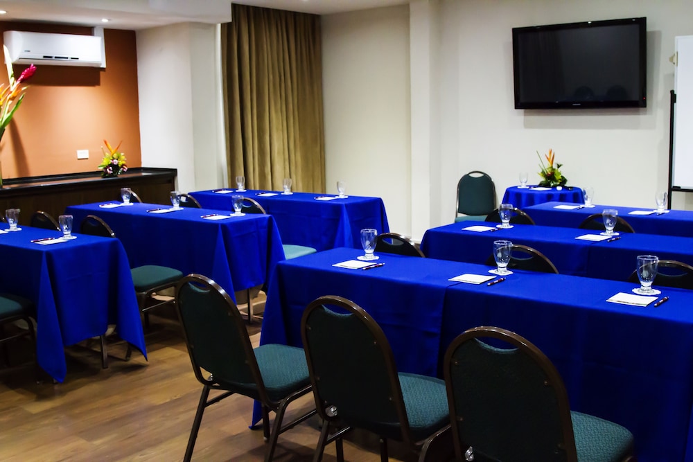 Rincon Del Valle Hotel Suites 65/74