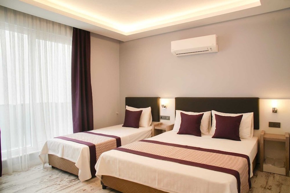 Af-Ra Hotel 12/50