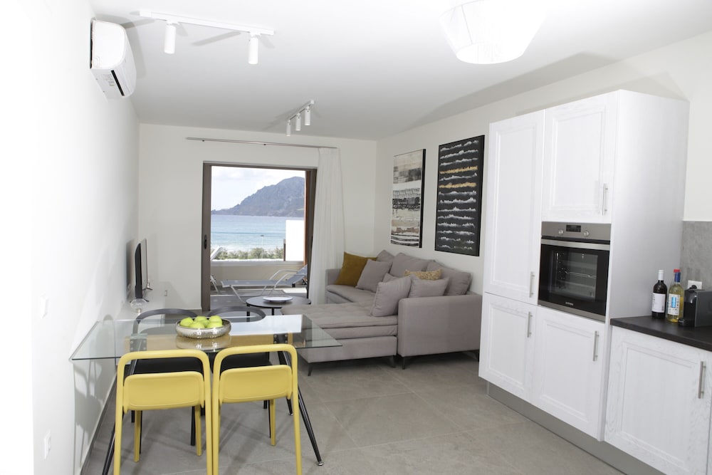 Plakias Cretan Resorts 48/65